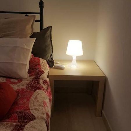 Apartment By Sepolia Metro-Ησυχη Γκαρσονιερα Κοντα Στο Μετρό Aten Exteriör bild